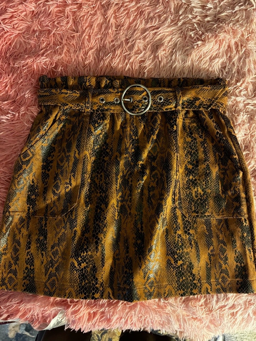 Snake-Print Faux Leather Mini Skirt with Belt - Tan /Black